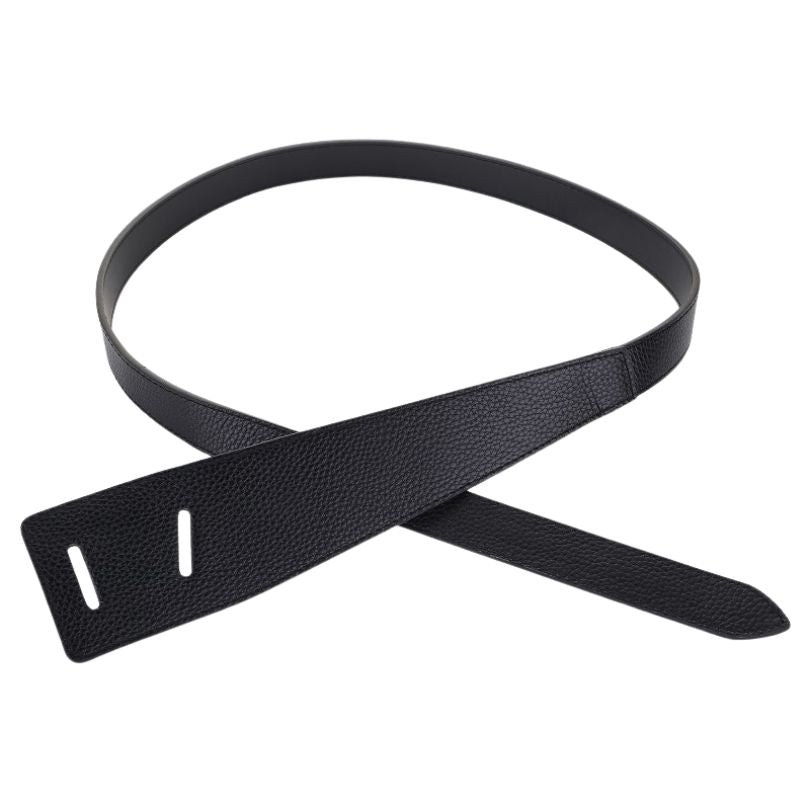 Ceinture femme Coralie en cuir noir grainé, sans boucle, avec deux fentes pour un ajustement personnalisé.
