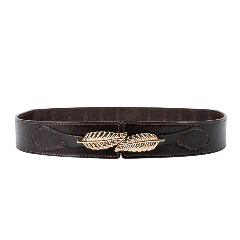 Ceinture Daphné marron foncé avec boucle dorée en forme de feuilles. Ceinture élastique confortable et élégante pour femme.