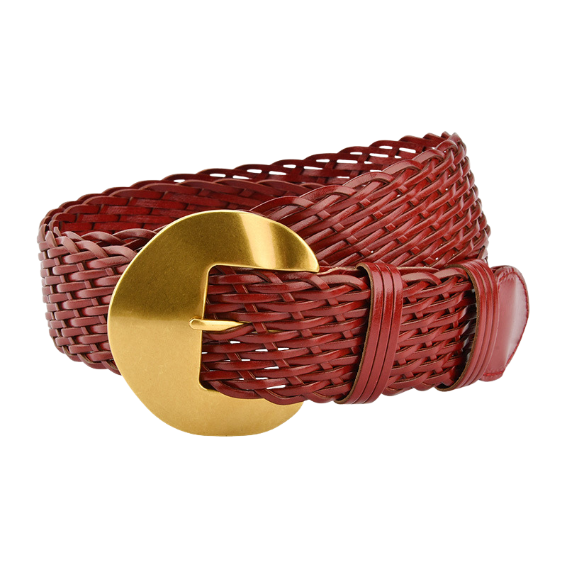 Ceinture Éliane en simili cuir tressé main rouge avec boucle dorée mate en forme de C, style bohème chic.