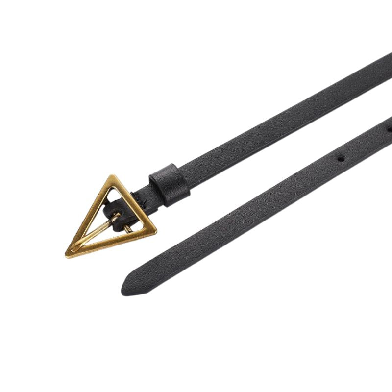 Ceinture fine noire Élodie en cuir avec boucle dorée vieilli en forme de triangle