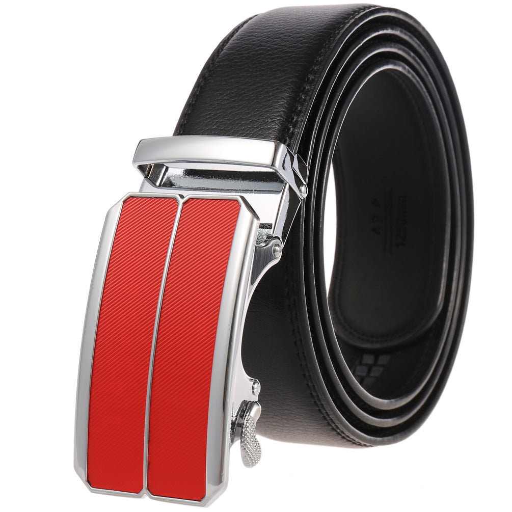 Ceinture pour homme Éloi 20 en cuir noir avec boucle rectangulaire argentée et inserts rouges texturés, largeur 3,5 cm.