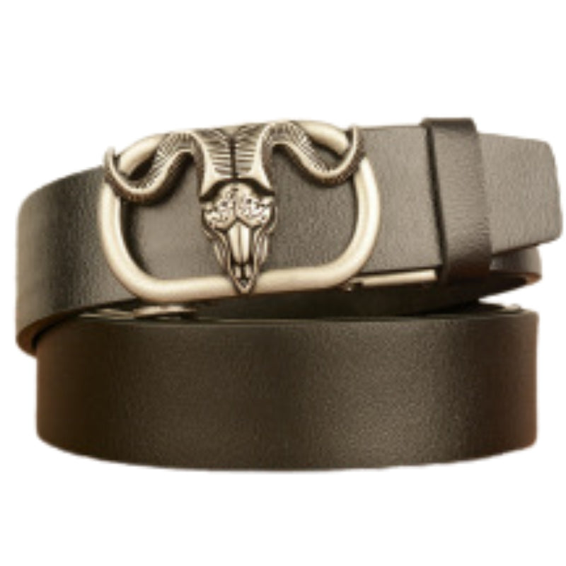 Ceinture pour homme Éloïs en cuir noir avec boucle automatique argentée ornée d'une tête de bélier ajourée.