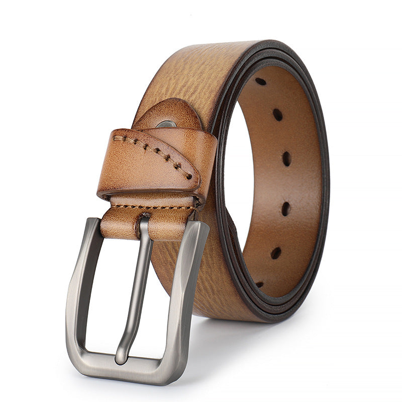 Ceinture en cuir de vachette marron clair texturé, modèle Émile Bleu 1, avec boucle ardillon argentée. #fullwidth