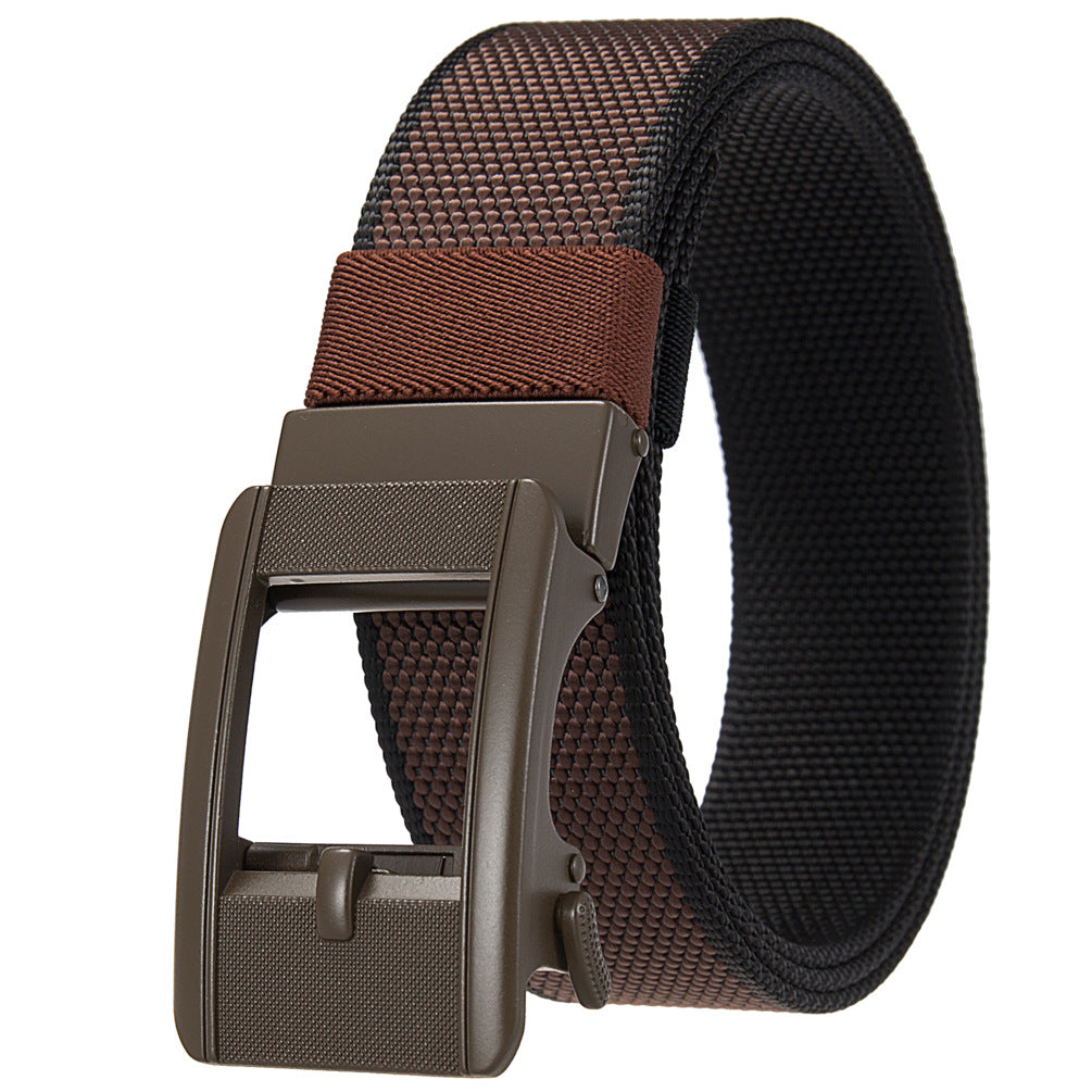 Ceinture tressée Émile marron avec boucle automatique rectangulaire en alliage.