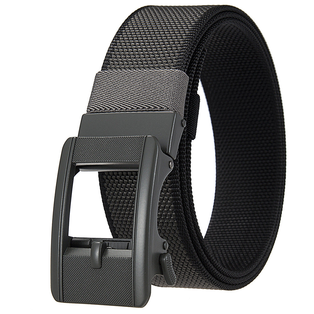 Ceinture homme Émile en tissu tressé noir avec boucle automatique rectangulaire grise.