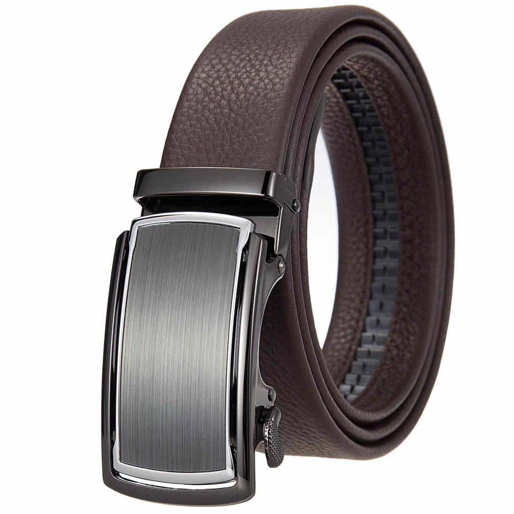 Ceinture Émile Or pour homme en cuir marron texturé avec boucle automatique rectangulaire argentée et nervurée.