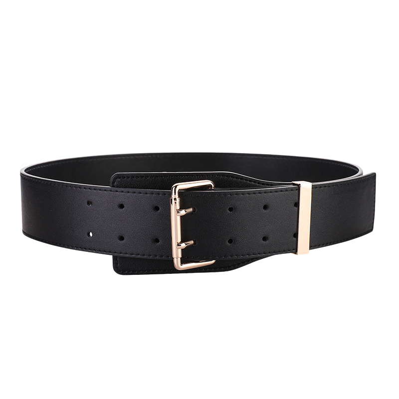 Ceinture femme Essence noire en cuir refendu avec traitement daim lisse, boucle en métal doré à double ardillon rectangulaire et passant doré.