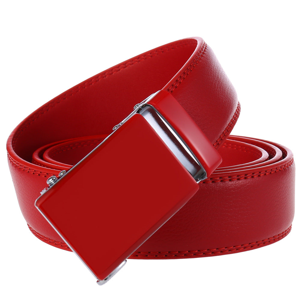 Ceinture Étoile 20 pour homme en cuir rouge avec boucle rectangulaire automatique mate et argentée. #fullwidth