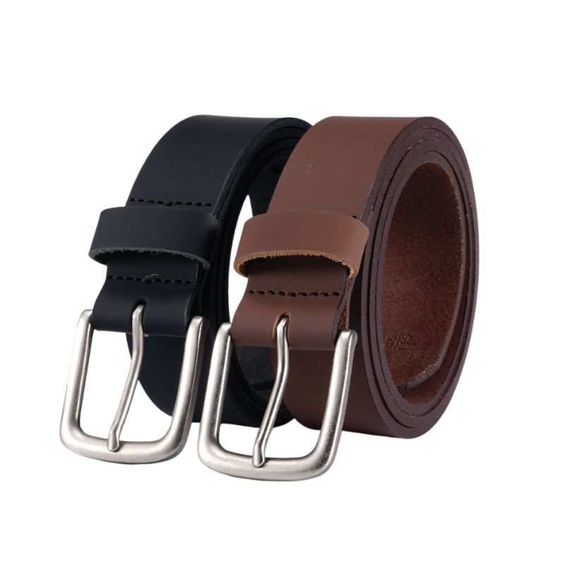 Deux ceintures pour homme Ferré Cuir 2, une noire et une marron, avec boucles ardillon argentées.