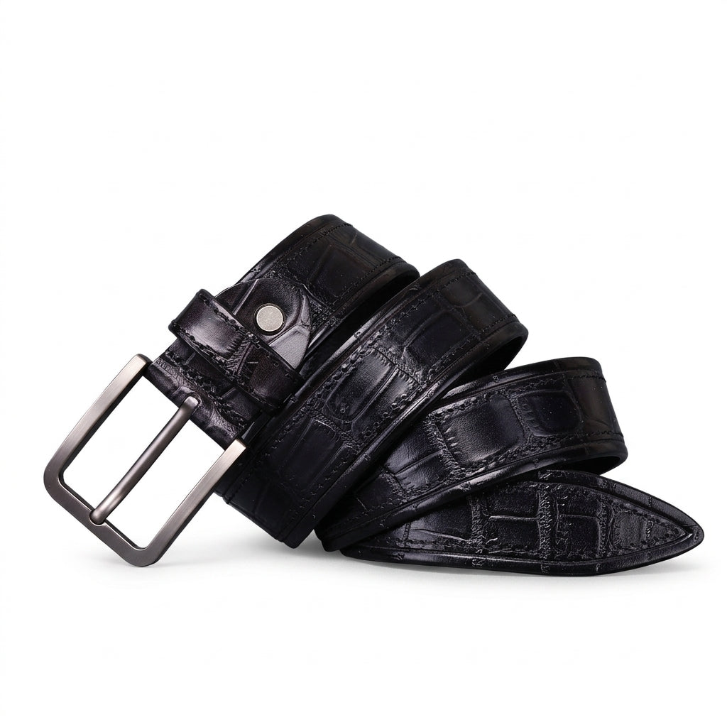 Ceinture homme Fontenoy en cuir pleine fleur de vachette noir avec gaufrage effet crocodile et boucle ardillon rectangulaire en métal argenté satiné