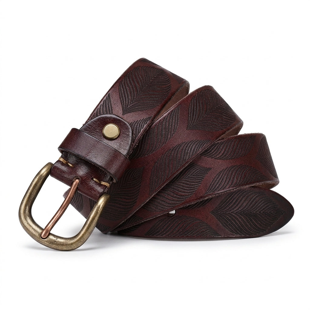 Ceinture homme Gascogne en cuir de vachette pleine fleur marron avec motifs botaniques gravés et boucle ardillon en cuivre massif au style vintage