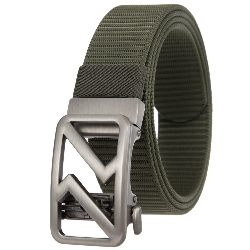 Ceinture Hexalis pour homme en tissu texturé vert avec boucle automatique en alliage argenté au design géométrique.