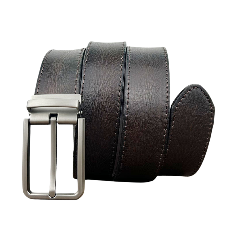Ceinture Honoré Cuir marron foncé avec boucle ardillon argentée et surpiqûres ton sur ton, cuir de vachette pleine fleur, style casual moderne.