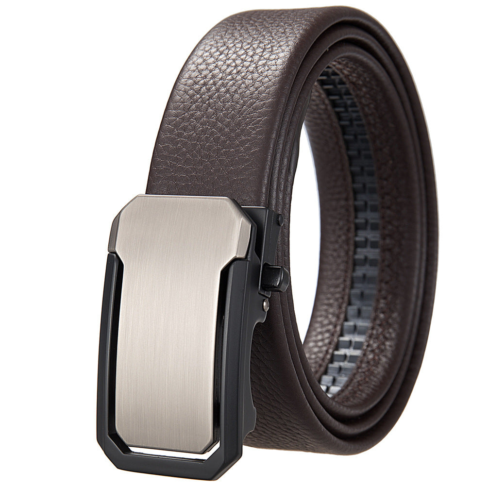 Ceinture Hugo Chic homme en cuir marron avec boucle automatique argentée mate et système à crémaillère