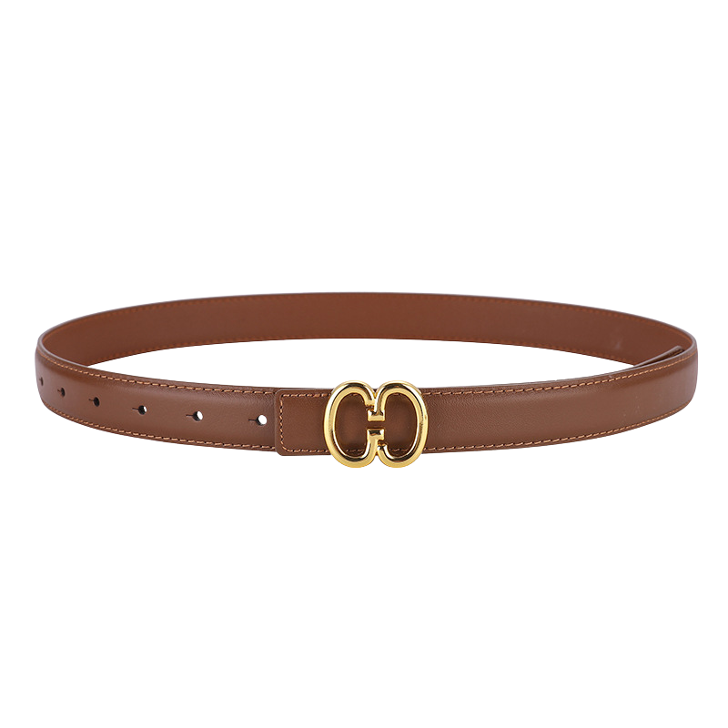 Ceinture femme Isadora en cuir marron avec boucle double G dorée et système crochet clou.