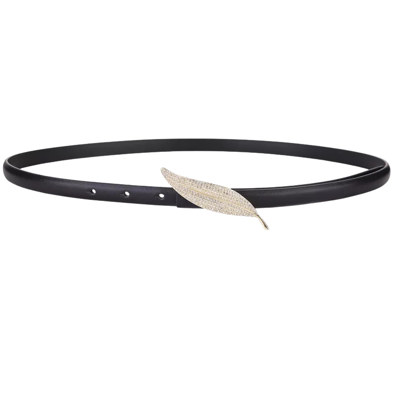 Ceinture fine pour femme Ivana en cuir noir avec une boucle feuille dorée incrustée de strass.