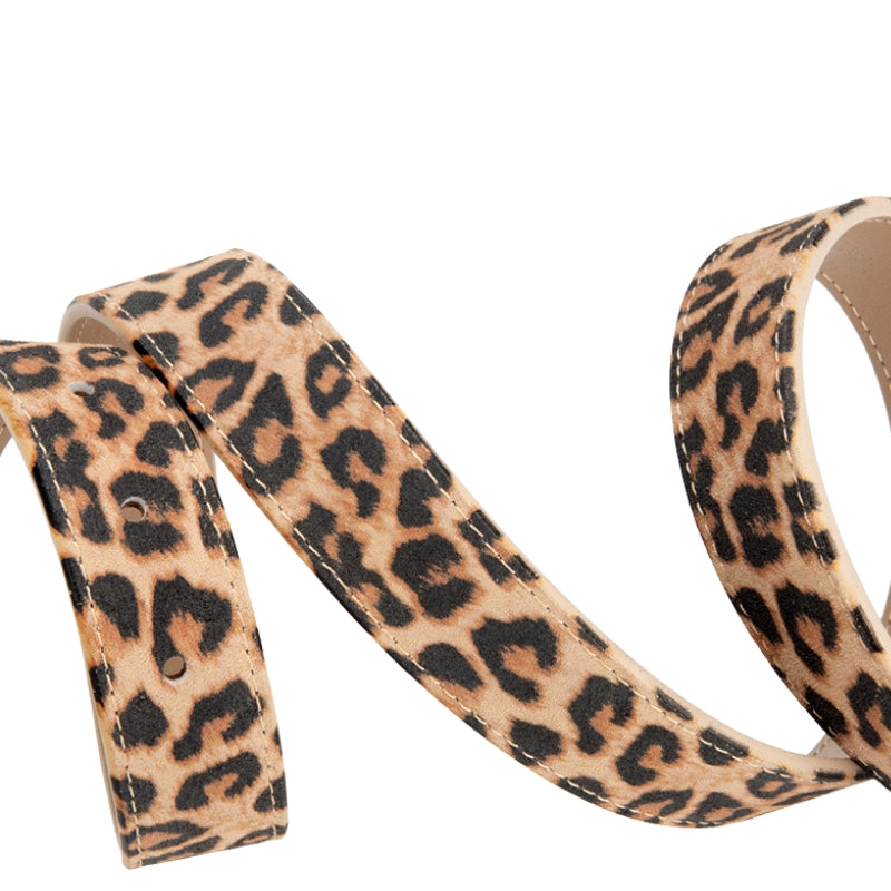 Ceinture femme Joie en cuir imprimé léopard beige et noir, avec coutures apparentes.