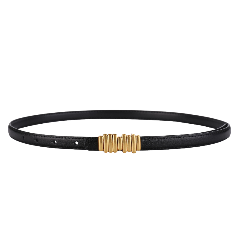 Ceinture fine noire en cuir pour femme, modèle Juliette, avec une boucle décorative segmentée dorée au design géométrique.