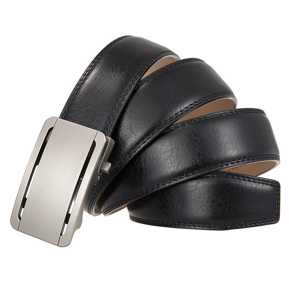 Ceinture pour homme Léo Tiss 60 en cuir noir avec boucle rectangulaire automatique argentée.