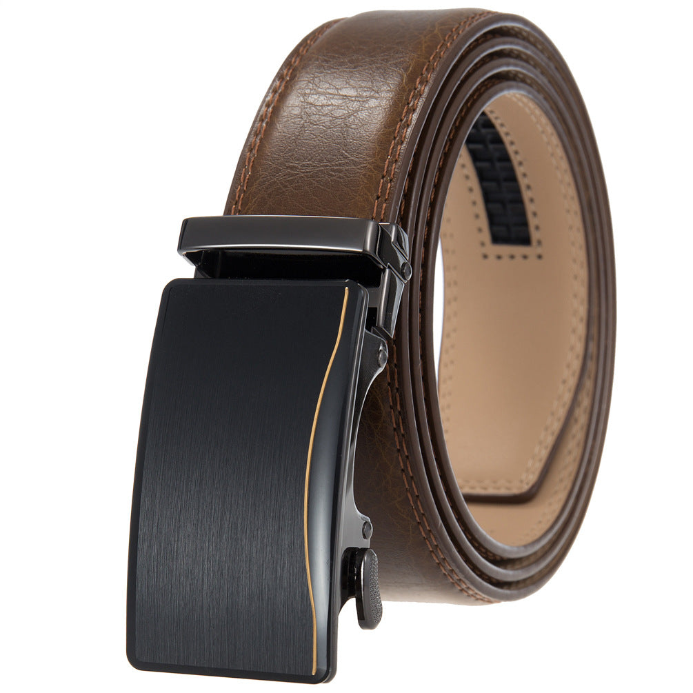 Ceinture homme Léo Zen 60 en cuir marron avec boucle automatique rectangulaire noire et détails dorés.