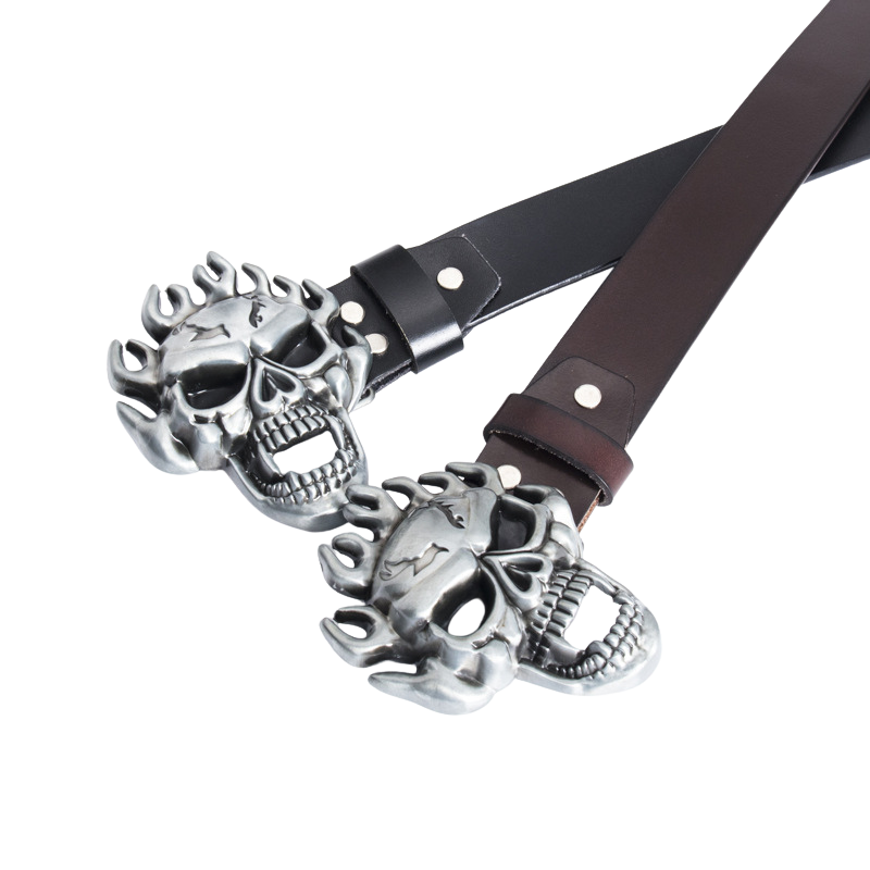 Ceinture Lou Rebel pour homme avec boucle crâne enflammé 3D en alliage argenté, disponible en cuir noir et marron.