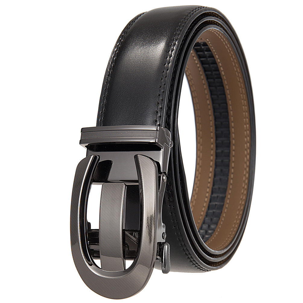 Ceinture homme Louvre95 en cuir de vachette noir avec boucle automatique ovale argentée brossée.