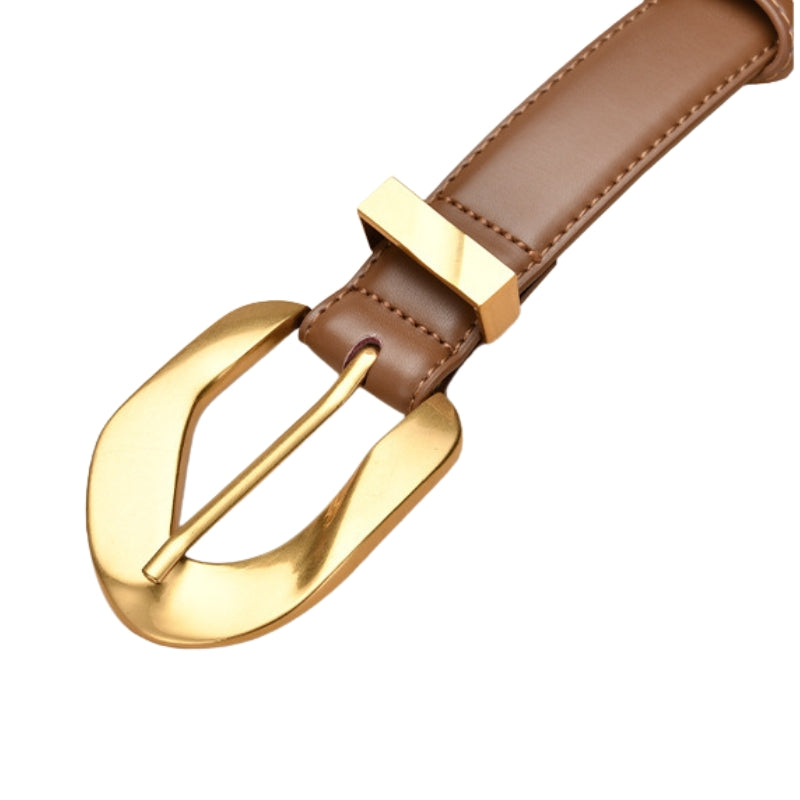 Ceinture femme Lydie en cuir marron avec boucle ardillon dorée de forme élégante et rectangulaire.