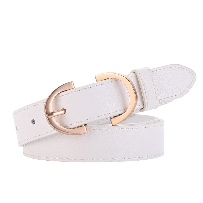 Ceinture femme Mélodieuse blanche en cuir de vachette refendu avec boucle dorée ardillon ovale allongée.