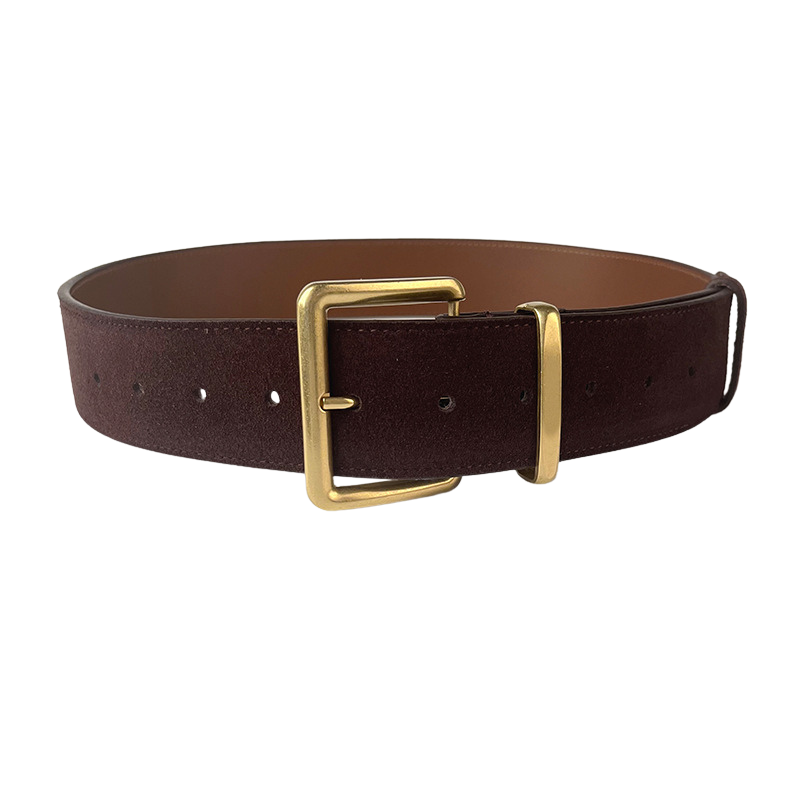 Ceinture femme Mirage en cuir de vachette refendu marron traité daim mat, avec boucle ardillon carrée dorée.