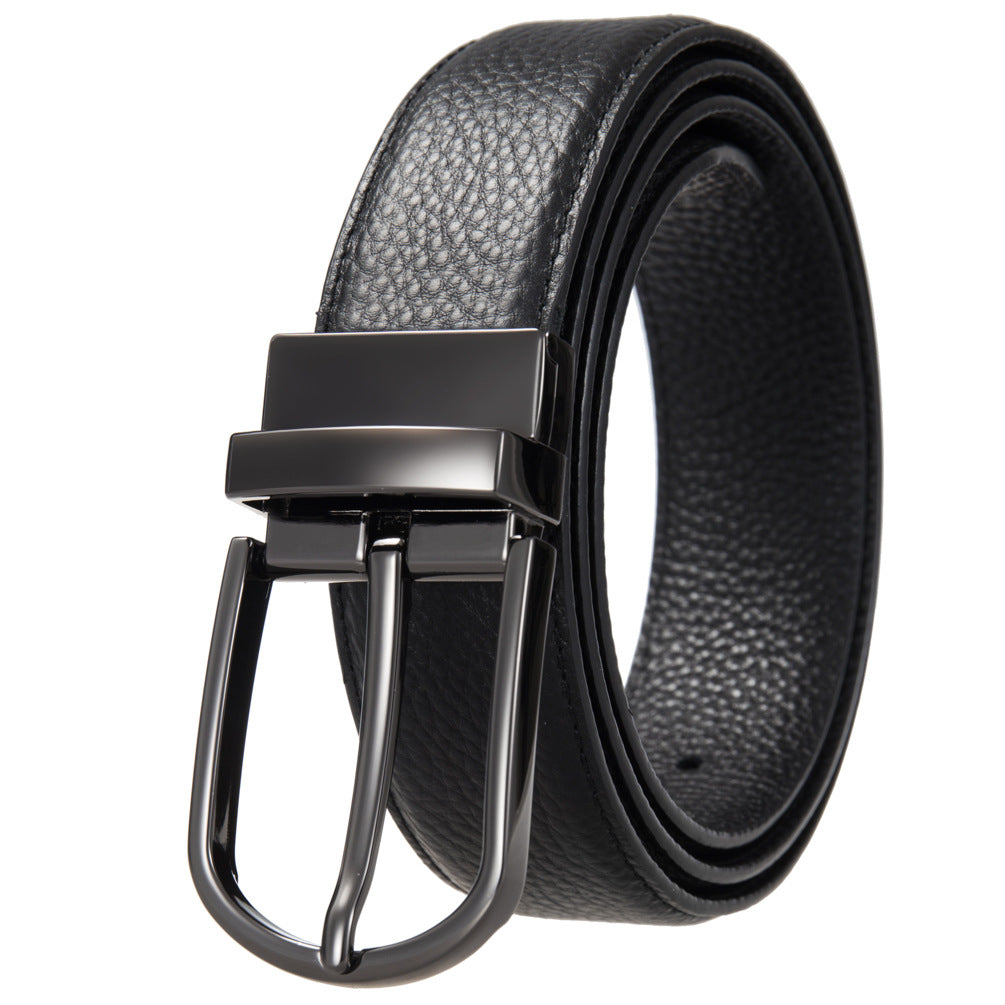 Ceinture homme Nils en cuir de vachette pleine fleur noir, avec boucle ardillon arrondie en métal noir mat.
