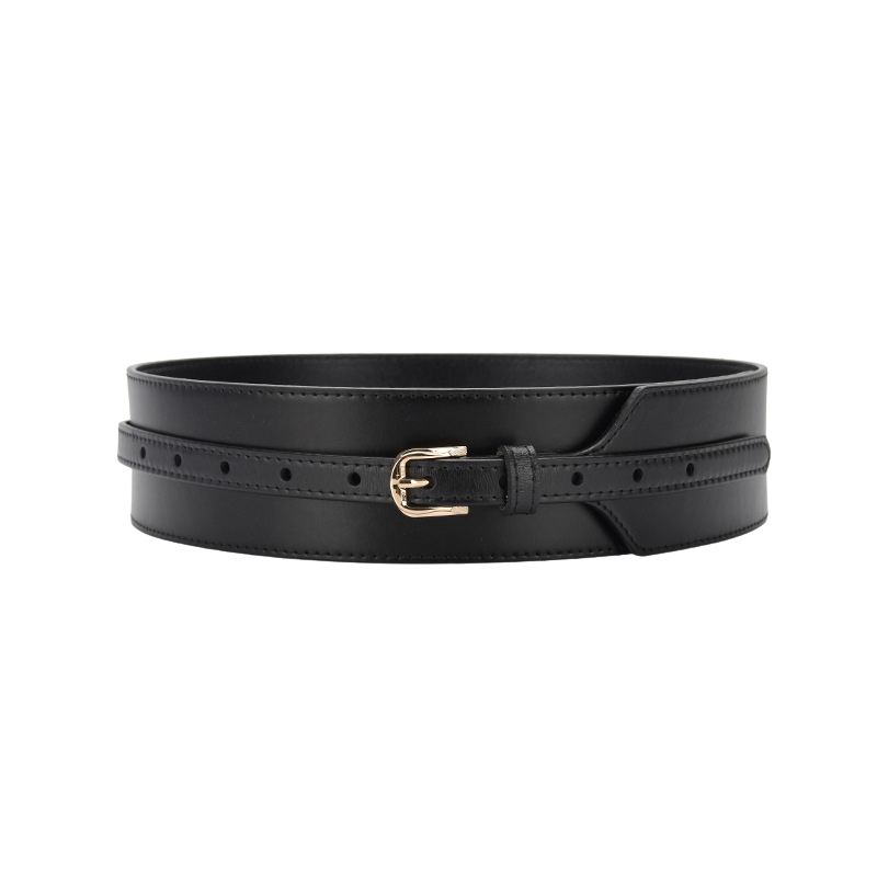 Ceinture femme Noble noire en cuir refendu de vachette, avec boucle ardillon dorée et passant discret. Largeur 2,8 cm, finition lisse 95T.
