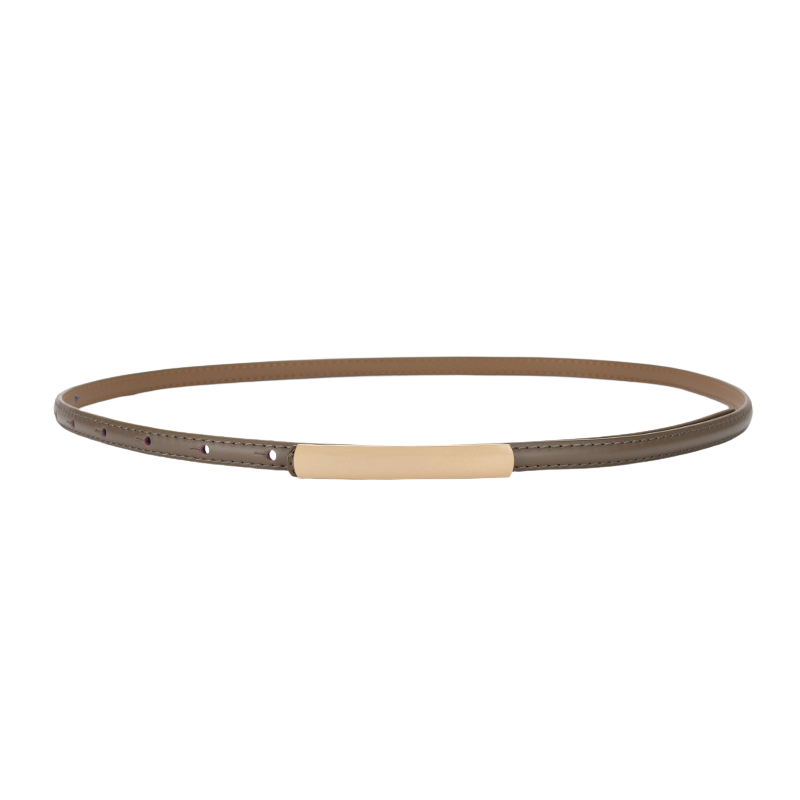 Ceinture fine Ondine en cuir marron clair avec une boucle rectangulaire dorée discrète et épurée.