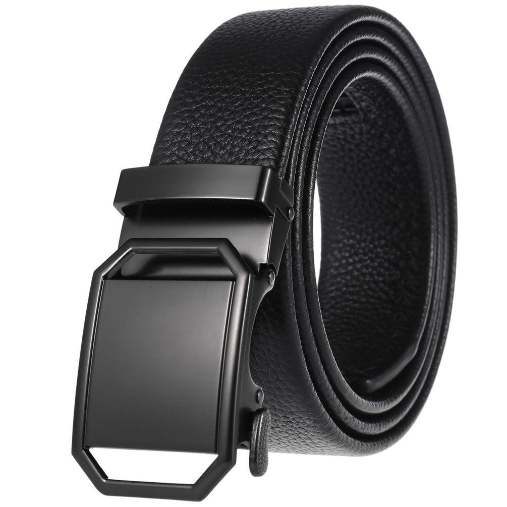 Ceinture Paul pour homme en cuir noir avec boucle rectangulaire automatique en métal mat noir.