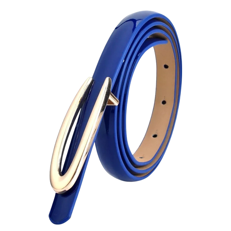 Ceinture fine vernie bleue de la marque Rubis avec boucle dorée en forme de C, idéale pour souligner la taille avec sophistication.