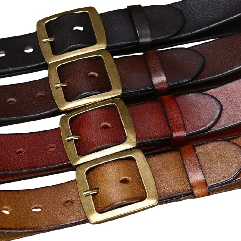Collection de ceintures Rustor en cuir pleine fleur avec boucles ardillon carrées en alliage doré vieilli, montrant différentes couleurs de cuir comme le noir, le marron foncé, le bordeaux et le marron clair. #fullwidth