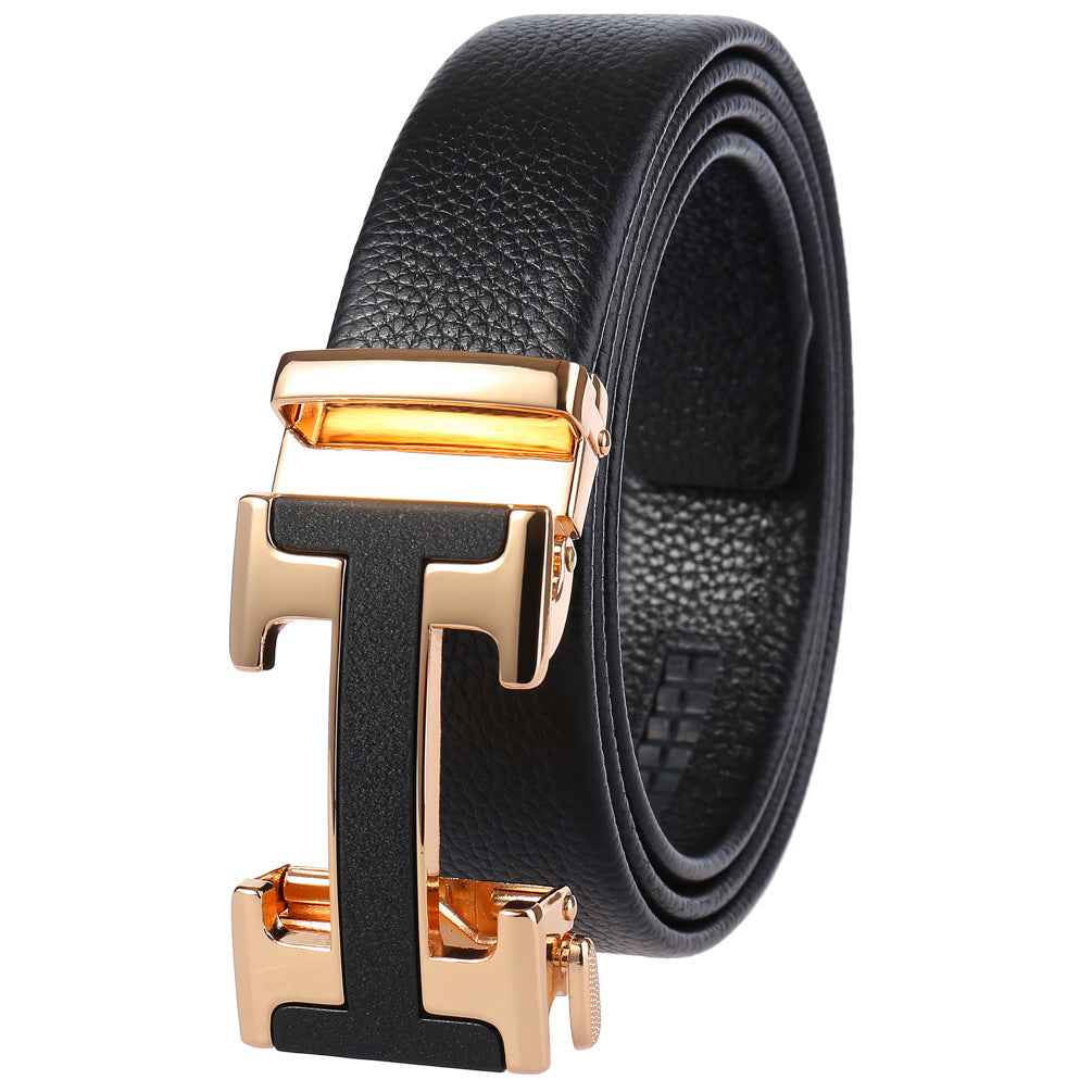 Ceinture Sacha pour homme en cuir noir avec boucle automatique dorée en forme de H et système de réglage sans trous.