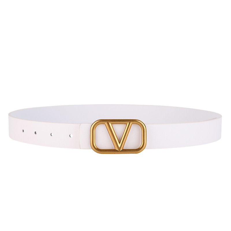 Ceinture Talitha blanche en cuir refendu avec boucle dorée ornée d'un V stylisé