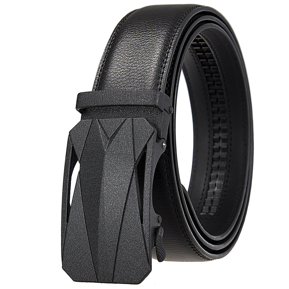 Ceinture homme Tom Cuir noire avec boucle automatique rectangulaire et lanière texturée embossée.