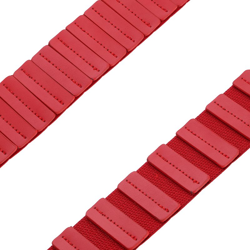 Ceinture Uline rouge pour femme, en cuir refendu finition daim avec détails surpiqués et système de fermeture élastique.