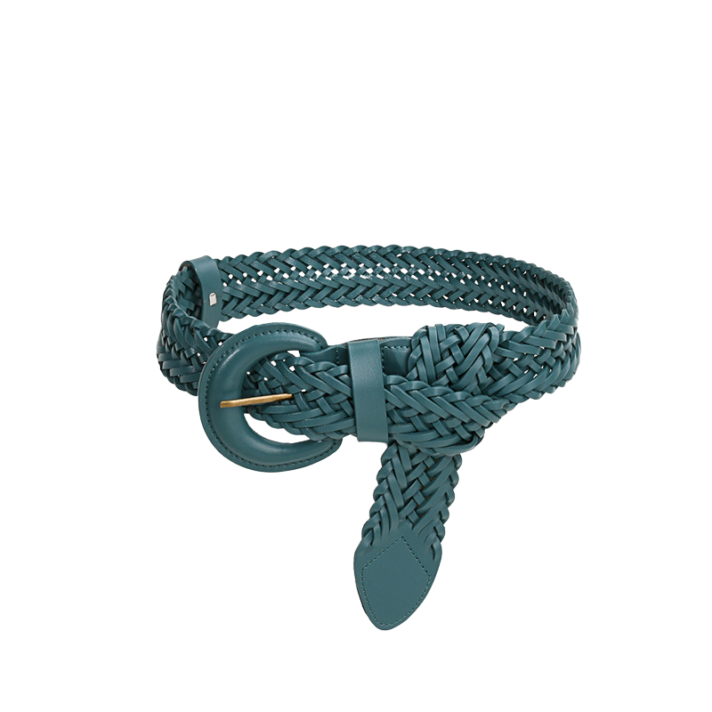 Ceinture femme Véronique bleu marine tressée en cuir de vachette avec boucle demi-lune dorée et finition daim.