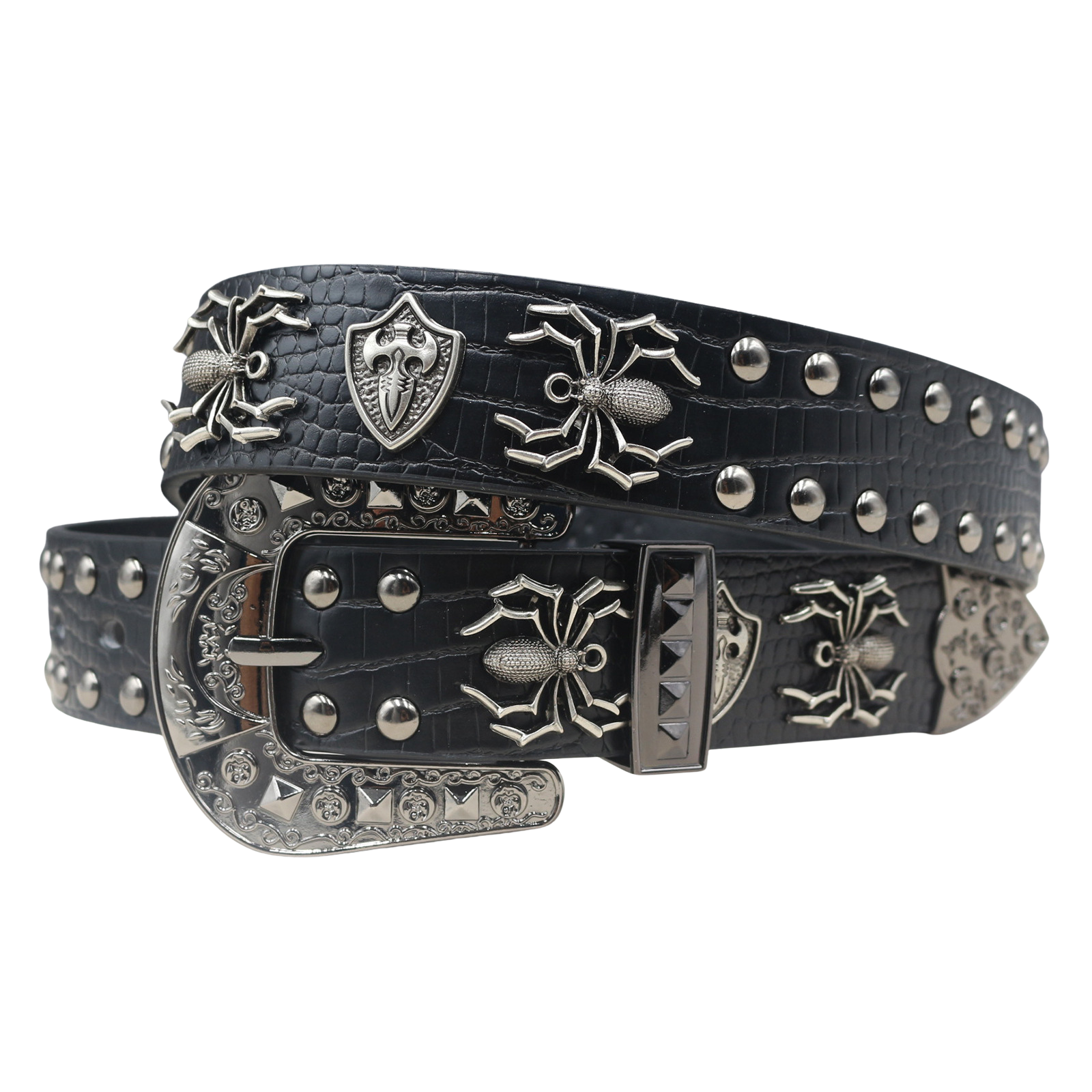 Ceinture Vesper pour homme en similicuir noir à effet crocodile, cloutée et ornée d'araignées et de boucliers argentés, avec une boucle ardillon argentée.