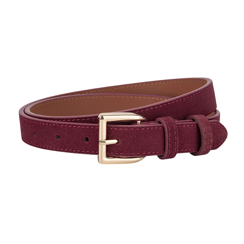 Ceinture femme Virtuose en cuir de vachette refendu bordeaux, finition daim, avec boucle rectangulaire dorée. Largeur 2,3 cm.