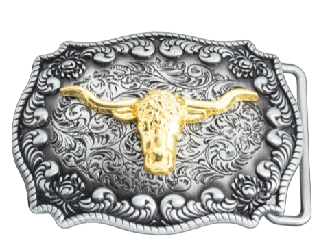 Boucle de ceinture western imposante pour homme, ornée d'une tête de taureau dorée et de motifs floraux argentés sur fond texturé.